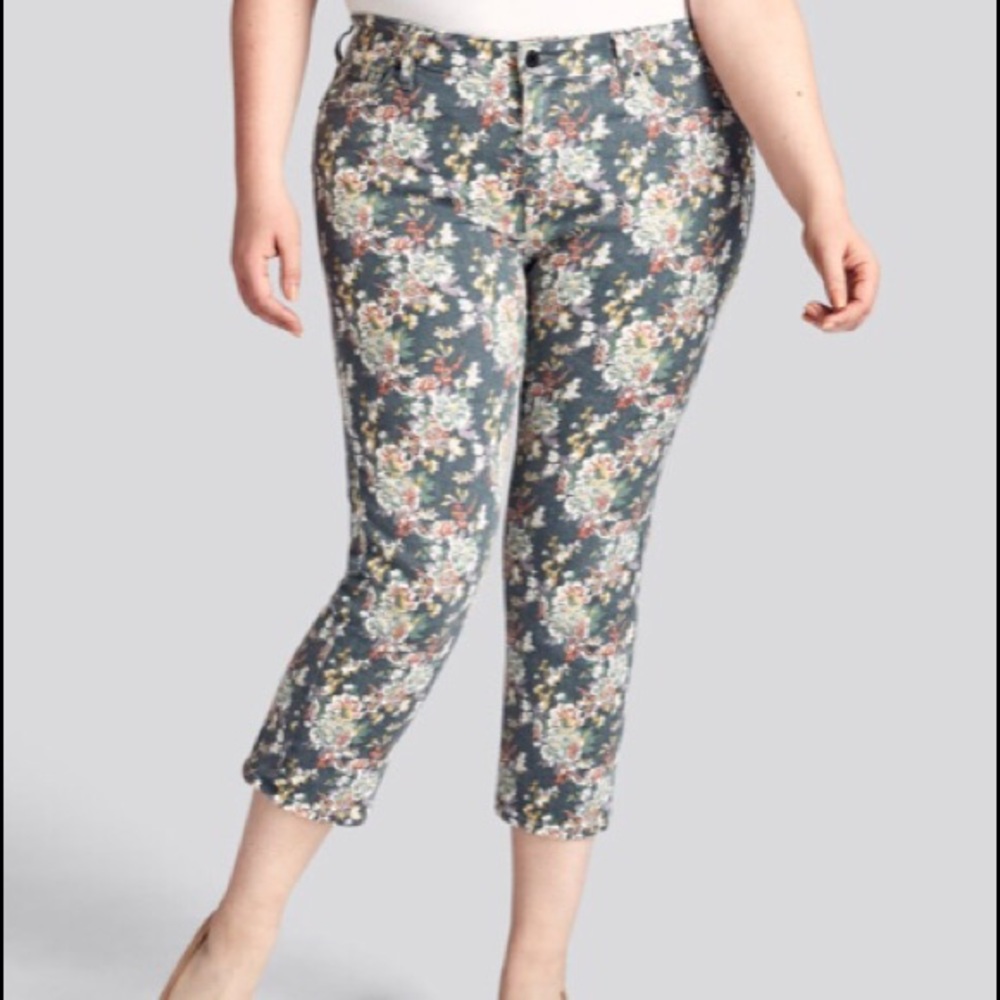 Crop pants